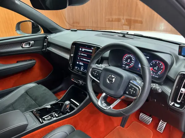 2020 Volvo Xc40 — photo 3 | Tuminion Kenya