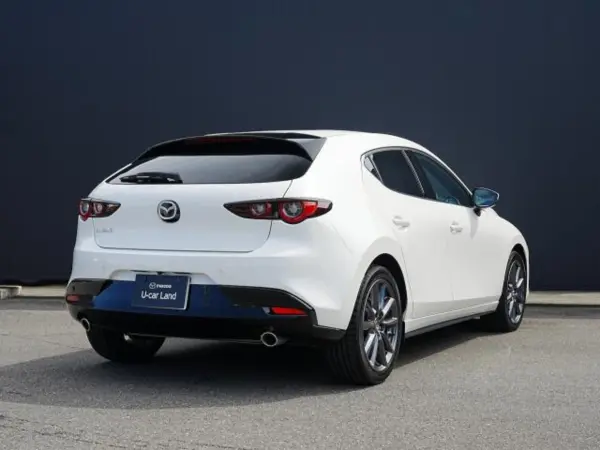 2025 Mazda 3 Fastback — photo 2 | Tuminion Kenya