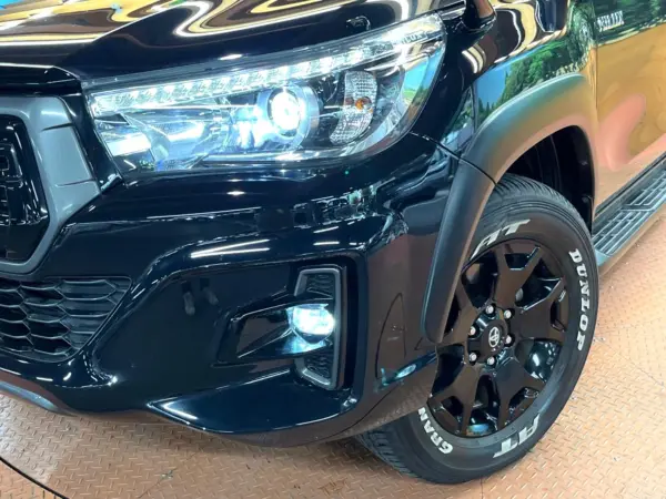 2019 Toyota Hilux — photo 8 | Tuminion Kenya