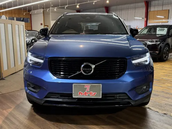 2021 Volvo Xc40 — photo 9 | Tuminion Kenya
