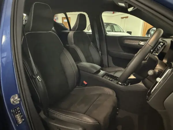 2021 Volvo Xc40 — photo 7 | Tuminion Kenya
