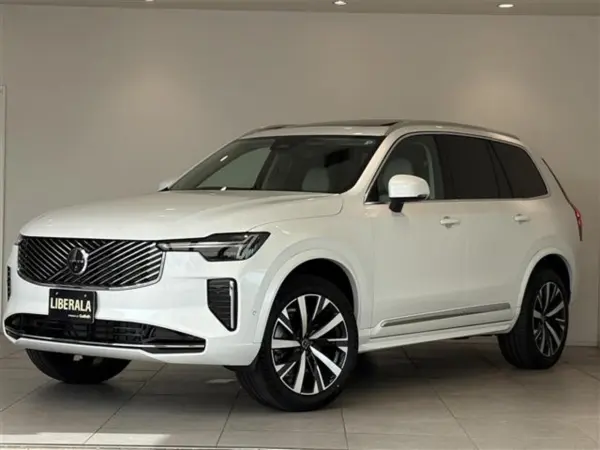 2025 Volvo Xc90 — photo 9 | Tuminion Kenya