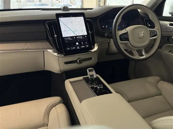 2025 Volvo Xc90 — photo 3 | Tuminion Kenya