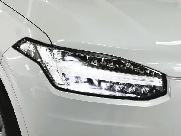 2022 Volvo Xc90 — photo 9 | Tuminion Kenya