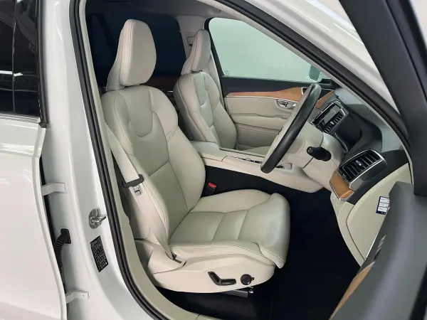 2022 Volvo Xc90 — photo 3 | Tuminion Kenya