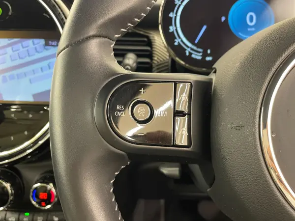 2023 Mini Cooper — photo 7 | Tuminion Kenya