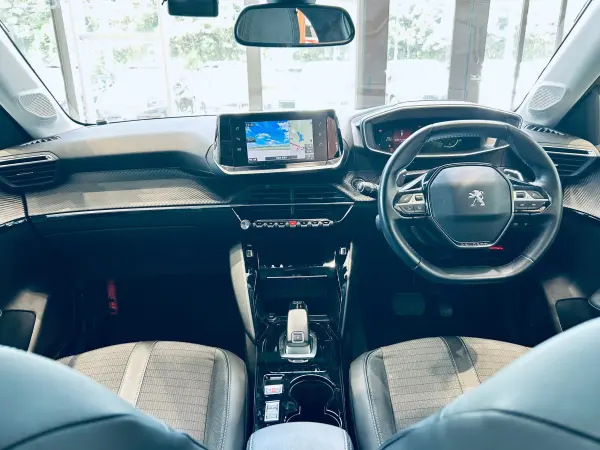 2020 Peugeot 208 — photo 2 | Tuminion Kenya
