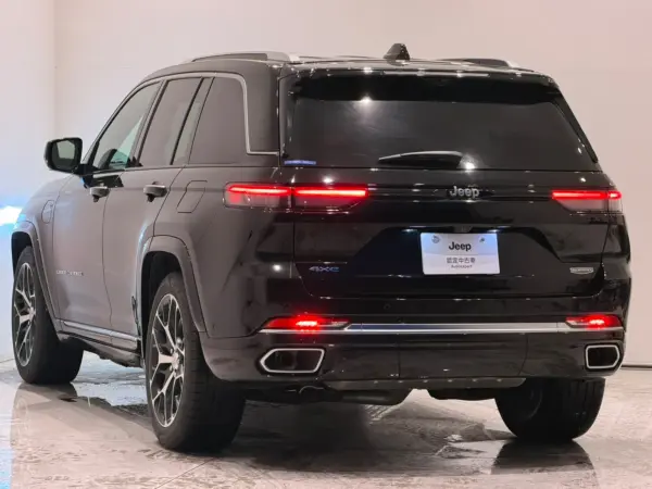 2023 Jeep Grand Cherokee — photo 2 | Tuminion Kenya