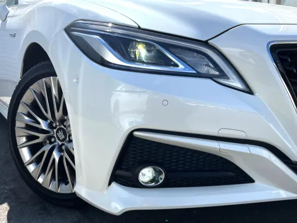 2019 Toyota Crown — photo 8 | Tuminion Kenya