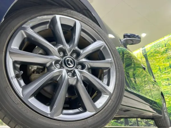2019 Mazda 3 Fastback — photo 9 | Tuminion Kenya