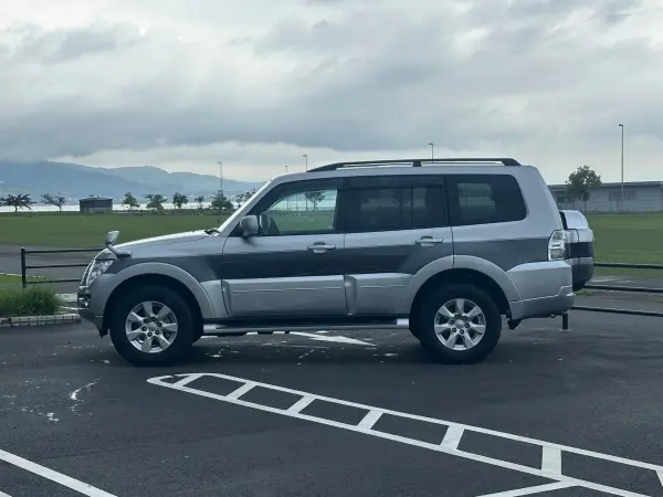 2019 Mitsubishi Pajero — photo 3 | Tuminion Kenya