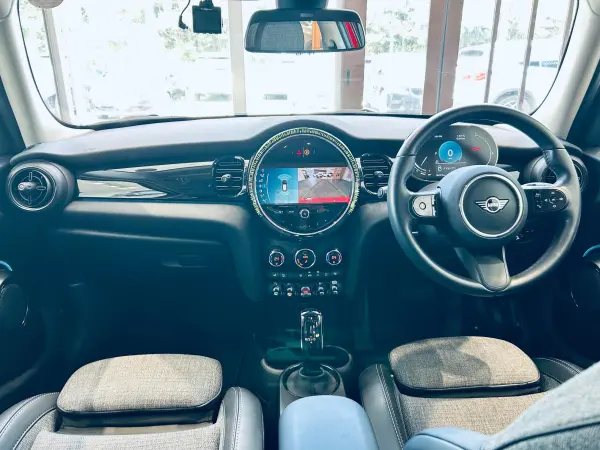 2023 Mini Cooper — photo 2 | Tuminion Kenya