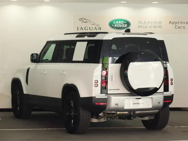 2025 Landrover Defender — photo 3 | Tuminion Kenya
