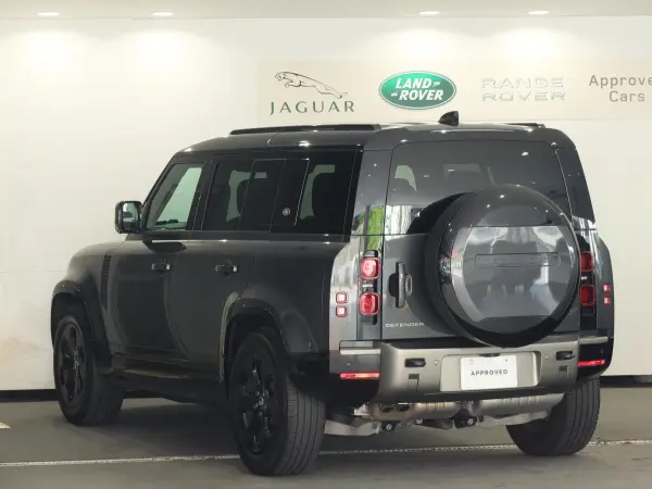 2024 Landrover Defender — photo 3 | Tuminion Kenya