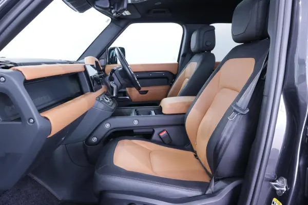 2024 Landrover Defender — photo 7 | Tuminion Kenya