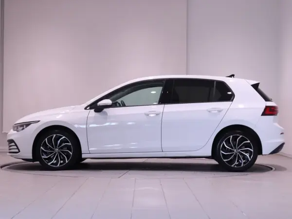 2023 Volkswagen Golf — photo 3 | Tuminion Kenya