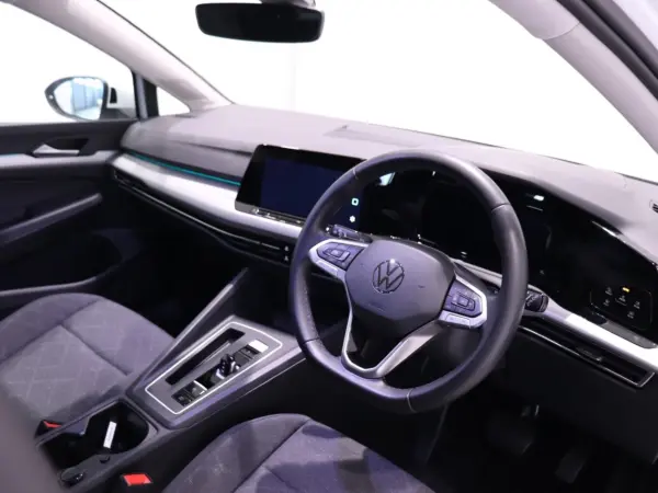 2023 Volkswagen Golf — photo 9 | Tuminion Kenya