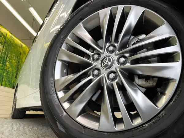 2024 Toyota Alphard — photo 9 | Tuminion Kenya