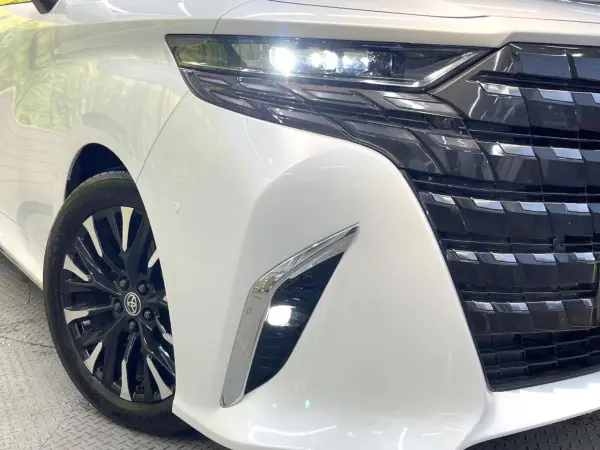 2024 Toyota Alphard — photo 8 | Tuminion Kenya