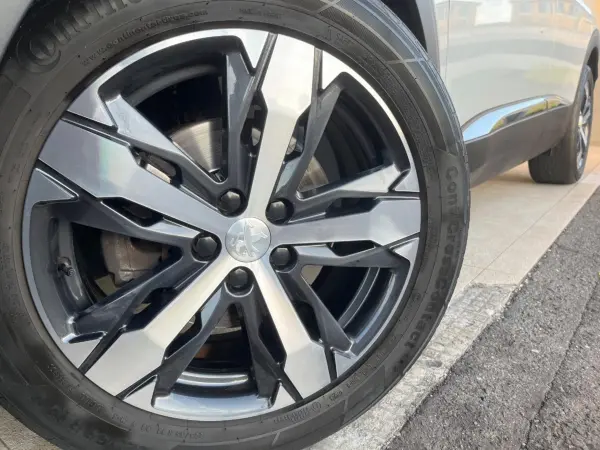 2020 Peugeot 3008 — photo 9 | Tuminion Kenya