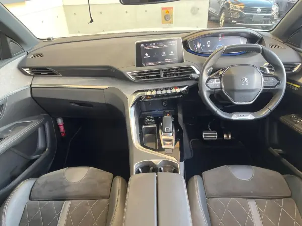 2020 Peugeot 3008 — photo 2 | Tuminion Kenya