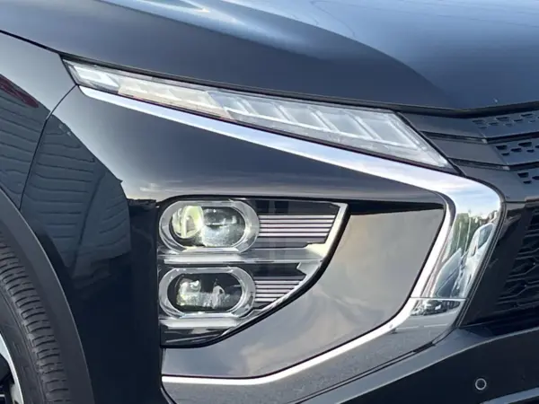 2021 Mitsubishi Eclipse Cross — photo 8 | Tuminion Kenya