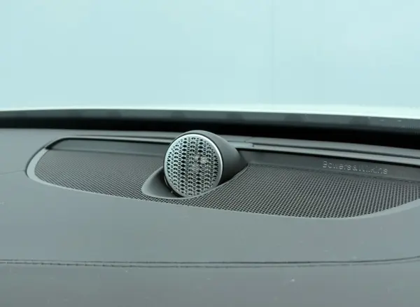 2025 Volvo Xc90 — photo 3 | Tuminion Kenya