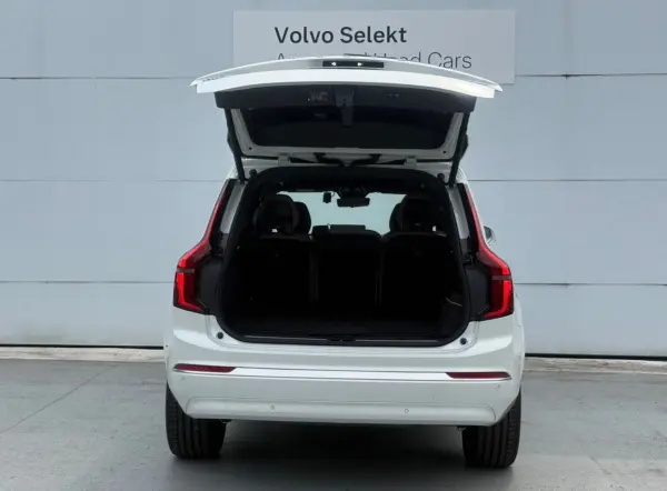 2025 Volvo Xc90 — photo 9 | Tuminion Kenya