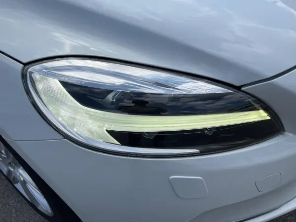 2020 Volvo V40 — photo 9 | Tuminion Kenya