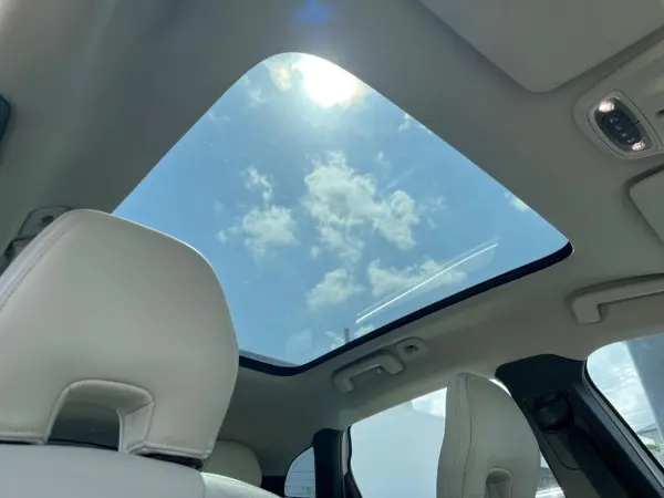2020 Volvo V40 — photo 7 | Tuminion Kenya