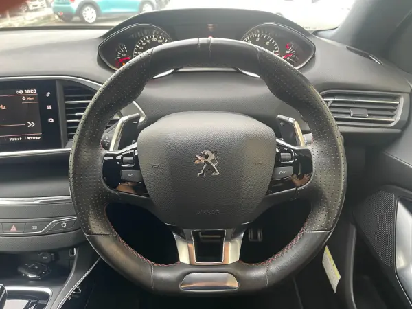 2020 Peugeot 308 — photo 3 | Tuminion Kenya