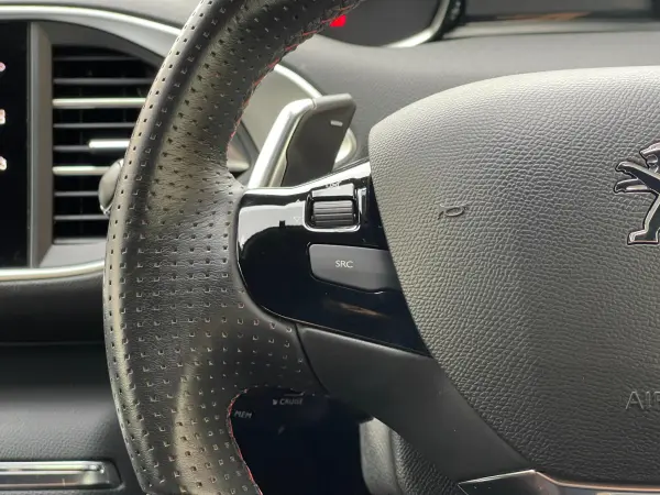 2020 Peugeot 308 — photo 7 | Tuminion Kenya