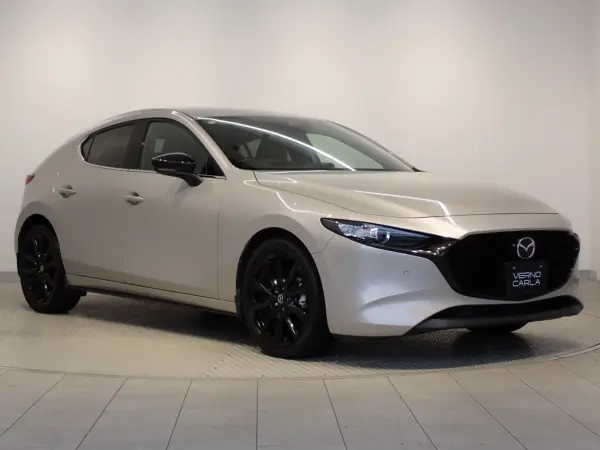 2022 Mazda 3 Fastback — photo 9 | Tuminion Kenya