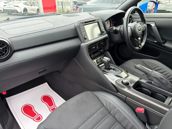 2023 Nissan Gt-r — photo 8 | Tuminion Kenya
