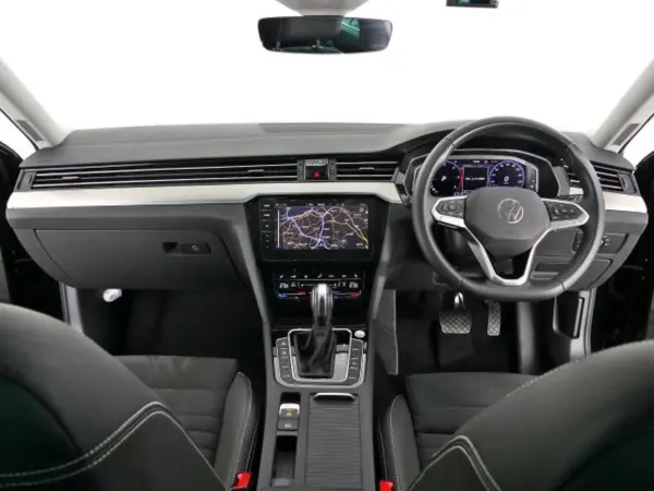 2022 Volkswagen Passat — photo 3 | Tuminion Kenya