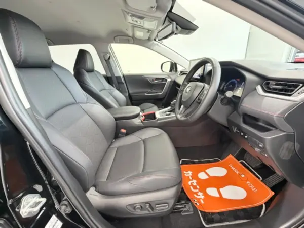 2025 Toyota  Rav4 — photo 8 | Tuminion Kenya