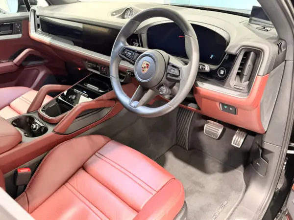 2023 Porsche Cayenne — photo 7 | Tuminion Kenya