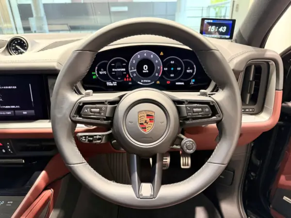 2023 Porsche Cayenne — photo 8 | Tuminion Kenya