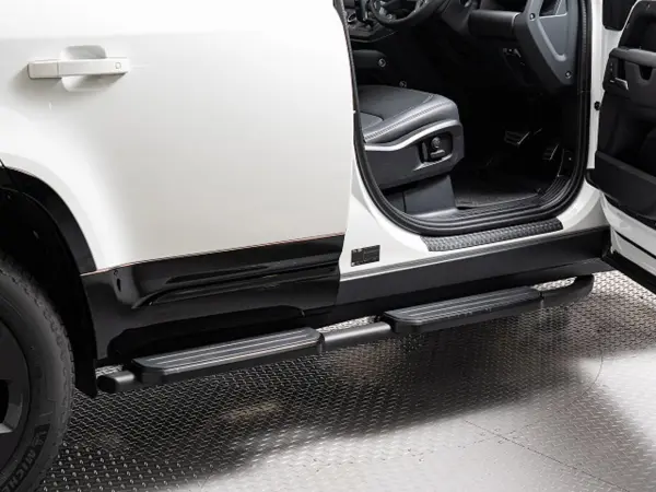 2026 Landrover Defender — photo 3 | Tuminion Kenya