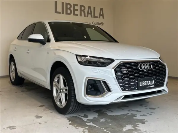 2022 Audi Q5 — photo 9 | Tuminion Kenya