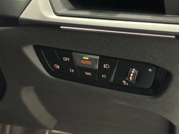 2024 Bmw 3 Series — photo 9 | Tuminion Kenya