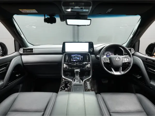 2023 Lexus Lx — photo 1