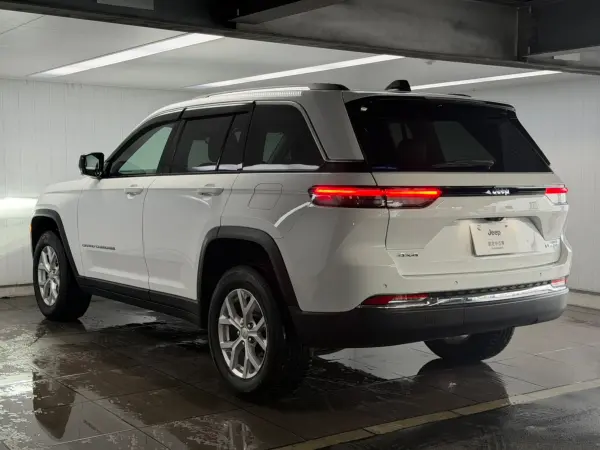 2024 Jeep Grand Cherokee — photo 2 | Tuminion Kenya