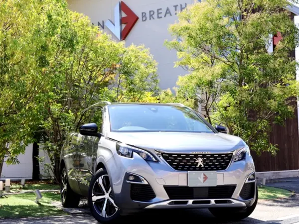 2020 Peugeot 5008 — photo 1