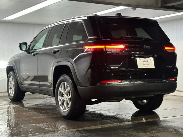 2023 Jeep Grand Cherokee — photo 2 | Tuminion Kenya
