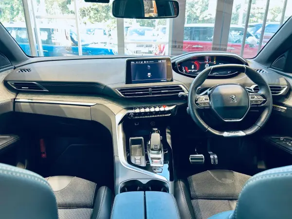 2023 Peugeot 5008 — photo 2 | Tuminion Kenya