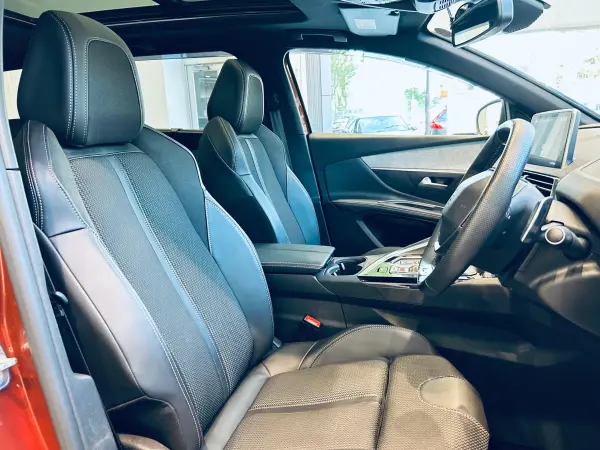 2023 Peugeot 5008 — photo 9 | Tuminion Kenya