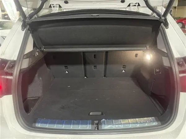 2022 Bmw X1 — photo 9 | Tuminion Kenya
