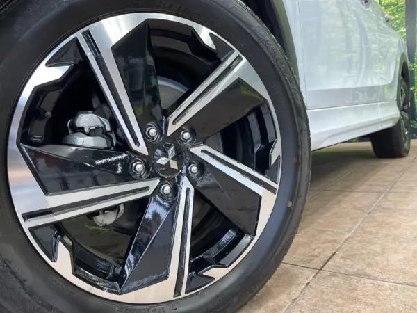 2023 Mitsubishi Eclipse Cross — photo 9 | Tuminion Kenya