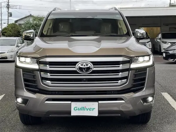2026 Toyota Landrcuiser 300 — photo 3 | Tuminion Kenya